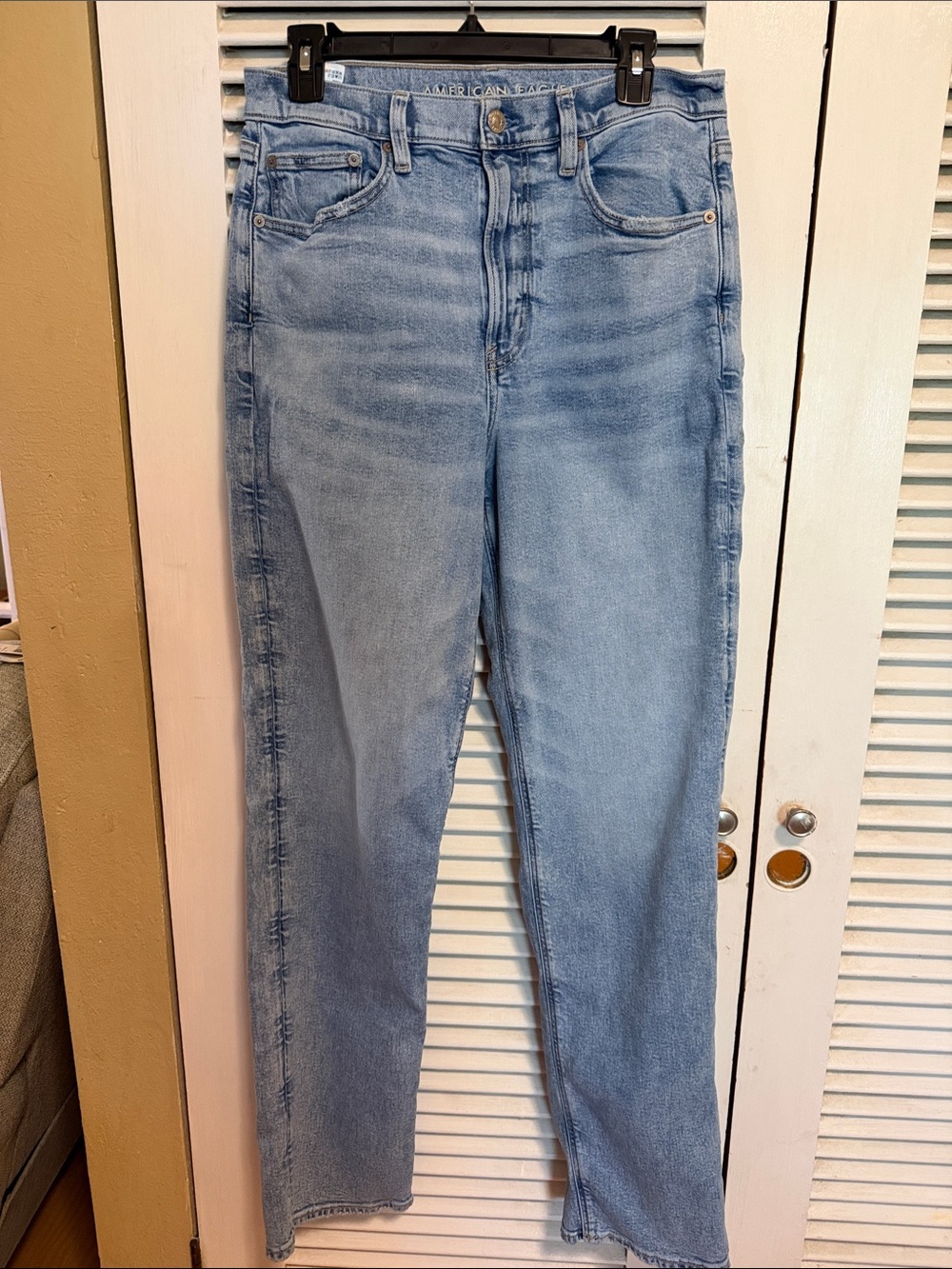 American Eagle Mom jeans